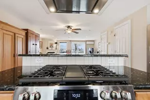 10 Hemlock St, Hampton, NH 03842 - Photo 10