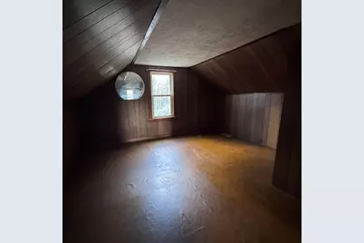 272 Maple Avenue, Claremont, NH 03743 - Photo 8