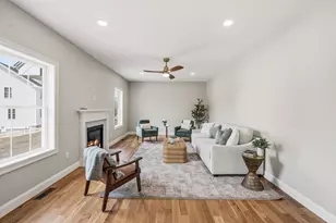 52 Daniel Rd, Derry, NH 03038 - Photo 12