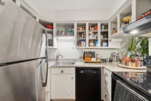 86 Woodhaven Dr, Hartford, VT 05001 - Photo 8