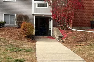 117 Cluff Crossing Rd, Salem, NH 03079 - Photo 2