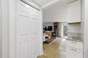 15 Woodworth Ave, Portsmouth, NH 03801 - Photo 10