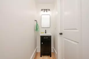 36 Court St, Dover, NH 03820 - Photo 8