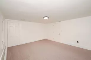 36 Court St, Dover, NH 03820 - Photo 22