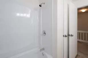 31 South Ave, Derry, NH 03038 - Photo 18