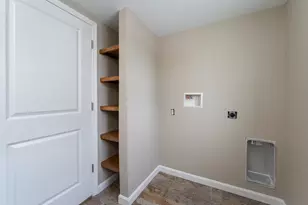 51 Academy St, Laconia, NH 03246 - Photo 20