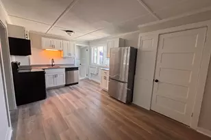 291 Village St, Concord, NH 03303 - Photo 8