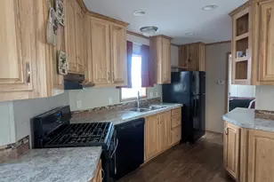 27 Lunar Dr, Canaan, NH 03741 - Photo 4