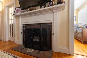 93 Myrtle St, Claremont, NH 03743 - Photo 8