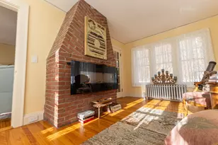 93 Myrtle St, Claremont, NH 03743 - Photo 10