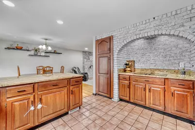 17 Schaefer Circle, Hudson, NH 03051 - Photo 4