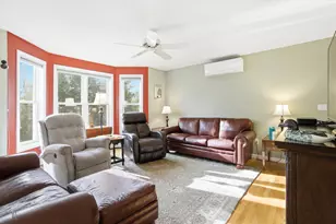 611 N Pembroke Rd, Pembroke, NH 03275 - Photo 14