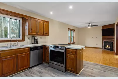 8 River Bend Circle, Exeter, NH 03833 - Photo 6