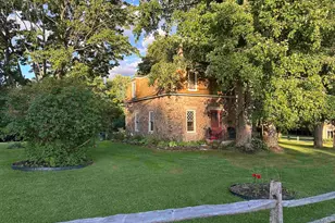 704 Hillside Ave, Berlin, NH 03570 - Photo 32