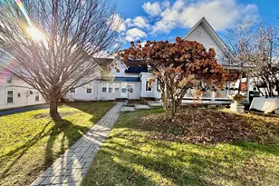 20 Summer St, Lebanon, NH 03766 - Photo 2