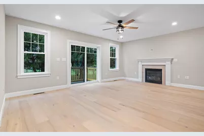 214 Pembroke Street, Pembroke, NH 03275 - Photo 10