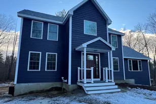 47 Long Hl Rd, Raymond, NH 03077 - Photo 2