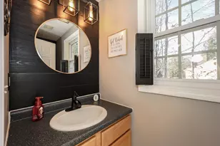 57 Lyndsey Ln, Weare, NH 03281 - Photo 6