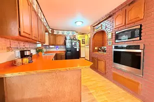 249 Maple Ave, Claremont, NH 03743 - Photo 10