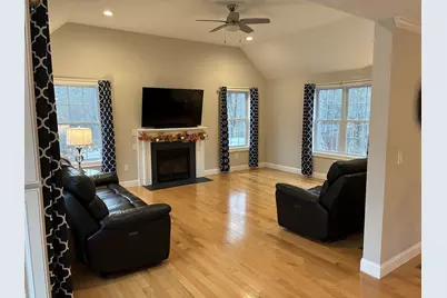 5 Sheldon Road, Derry, NH 03038 - Photo 16