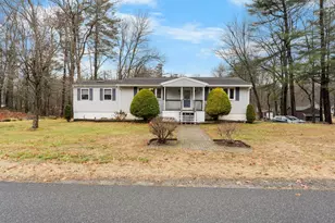 27 Cove Dr, Derry, NH 03038 - Photo 2