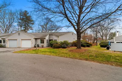 33 Walden Pond Drive, Nashua, NH 03064 - Photo 1