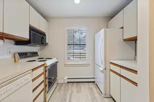 380 Ocean Rd, Portsmouth, NH 03801 - Photo 4