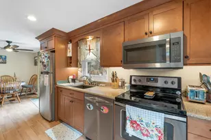 106 Fairview Ave, Conway, NH 03818 - Photo 4