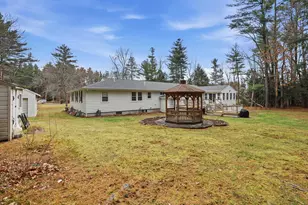 27 Alvirne Dr, Hudson, NH 03051 - Photo 32
