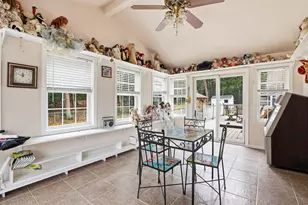 27 Alvirne Dr, Hudson, NH 03051 - Photo 16