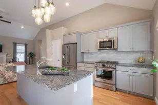 16 Currier Ln, Fremont, NH 03044 - Photo 6