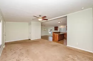 16 Edmund Meadow Ln, Hampstead, NH 03841 - Photo 8