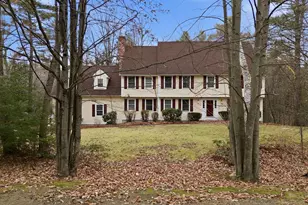 95 Hitching Post Ln, Bedford, NH 03110 - Photo 6