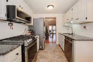 39 Bartemus Trail, Nashua, NH 03063 - Photo 10