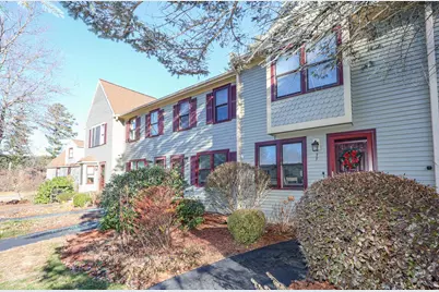 39 Bartemus Trail, Nashua, NH 03063 - Photo 6