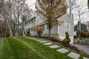 34 Lindsay Rd, Hooksett, NH 03106 - Photo 2