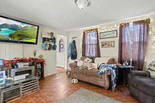 25 River St, Somersworth, NH 03878 - Photo 6