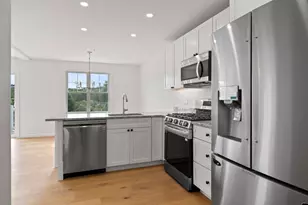 1 Autumn Ln, Raymond, NH 03077 - Photo 4