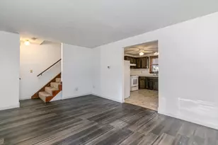 27 Midridge Cir, Londonderry, NH 03053 - Photo 8
