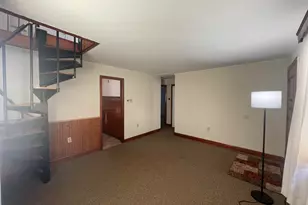 7 Central Ave, Portsmouth, NH 03801 - Photo 6