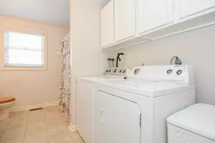 508 Mammoth Rd, Pelham, NH 03076 - Photo 18