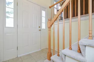 508 Mammoth Rd, Pelham, NH 03076 - Photo 4