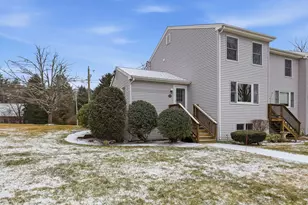 35 Fieldstone Estates, Newmarket, NH 03857 - Photo 4