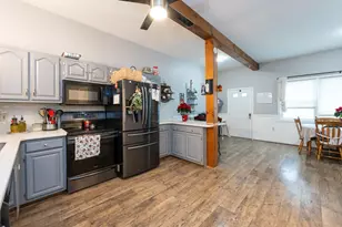 4 Sunset Dr, Londonderry, NH 03053 - Photo 4