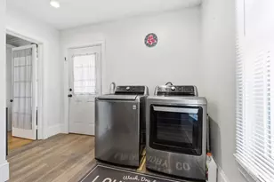 11 Charles St, Nashua, NH 03064 - Photo 34