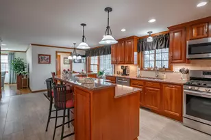 61 Spindlewick Dr, Nashua, NH 03062 - Photo 4