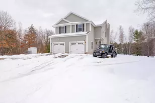80 Trinity Cir, Rochester, NH 03839 - Photo 2