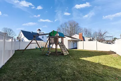 35 Little Avenue, Manchester, NH 03109 - Photo 2