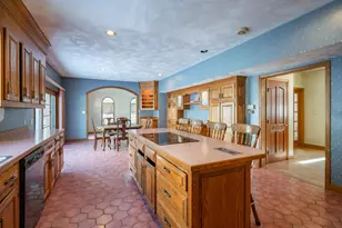 160 Jennifer Dr, Chester, NH 03036 - Photo 10