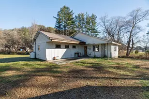 100 Cope Ln, Hartford, VT 05001 - Photo 6